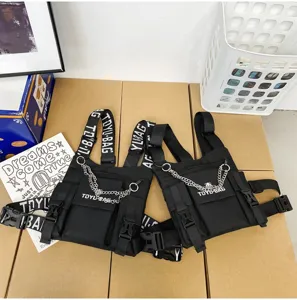 Unisex Hip-Hop Taktische Brusttasche, trendige Streetwear Funktionsweste Tasche mit Kette.