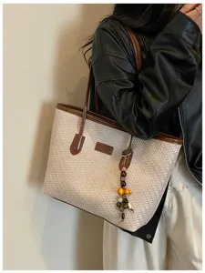 Sac cabas tissé élégant pour femme grand sac à épaule bandoulière avec détail de perles