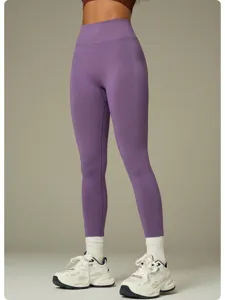 Seamless high waist yoga pants for women, quick dry fitness running sports leggings purple.