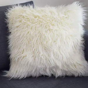 Weißer Kunstfell flauschiger Kissenbezug für Sofa Wohnzimmer Deko, weiches Plüschkissen.