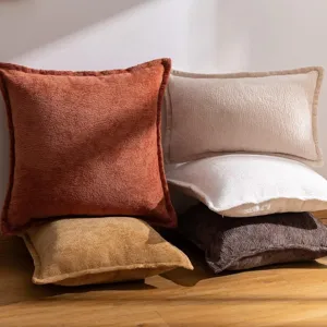 Housse de coussin décorative en chenille texturée pour canapé de salon et lit.