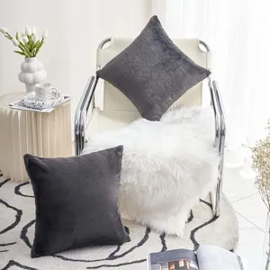 Moderne dunkelgraue Pluesch Kissen weich flauschig fuer Wohnzimmer Schlafzimmer Sofa Deko