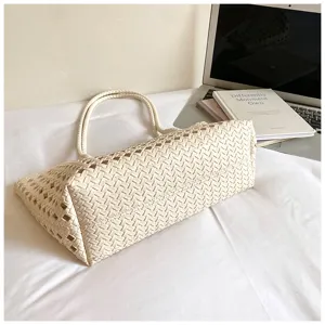 Gewevde shopper detailweergave, casual beige schoudertas met opengewerkt ontwerp voor reizen dagelijks.