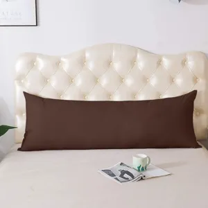 Lungo cuscino marrone per testata letto, morbido guanciale rettangolare per divano.