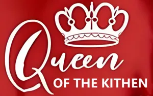 Schort print detail voorzien van witte kroon en queen tekstontwerp voor thuis koken.