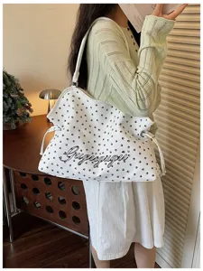Sac cabas épaule design minimaliste coréen pour femme, grand sac fourre-tout tendance chic.