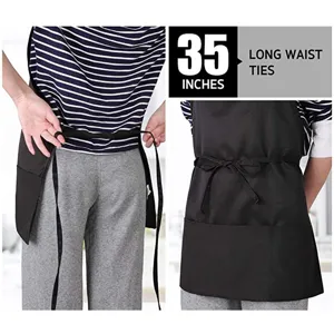 Grembiule da cintura nero con tasche e lunghi lacci per cucina professionale e servizio.