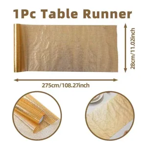 Gouden pailletten tafelloper detailweergave, maat 28x275cm voor prachtige feesttafel decoratie.