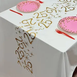 Chemin de table en tulle avec impression dorée numéro 25 pour fête d'anniversaire et décor.