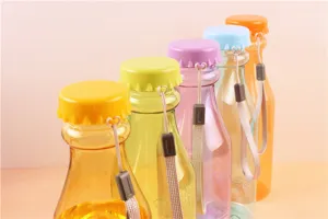 Candy color plastic water bottle portable drinkware leakproof sports tumbler 550ml detail