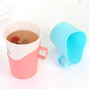 Plastic disposable paper cup holders anti-scald cup sleeves for hot drinks and tea set 2pcs