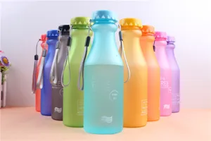 Candy color frosted plastic water bottle with portable strap, 550ml leakproof sport cup.