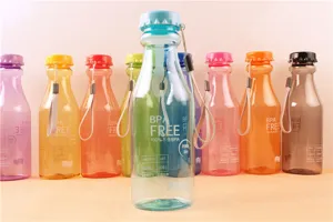 Candy color 550ml plastic soda water bottle, portable outdoor sports cup detail showcase.