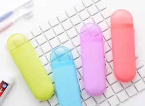 Vista detallada de estuches de cepillos de dientes de plástico portátiles multicolores con lazo.