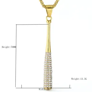 Detailansicht der Hip-Hop Strass Baseballschläger Titanstahl Halskette mit genauen Maßen.