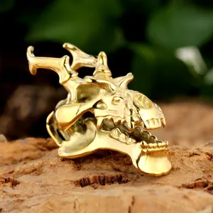 Ciondolo teschio animale in stile punk, acciaio al titanio premium, finitura oro, collana moda.