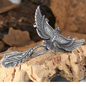 Pendentif collier phénix style hip-hop rétro, détail de plume en métal de haute qualité.