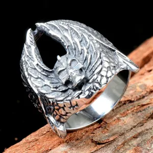 Men's Retro Punk Eagle Wings Skull Stainless Steel Ring Gothic Vintage Biker Jewelry Silver Antique Cast Skull Ring For Party