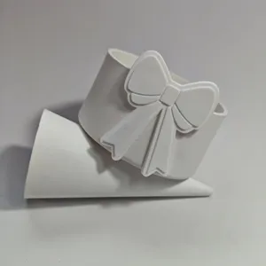 Witte siliconen kopjeshoes met strikdecoratie, schattige beschermhoes voor beker.