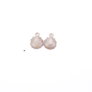 Lindos colgantes pendientes concha perlada de aleación accesorios de joyería DIY vista principal.