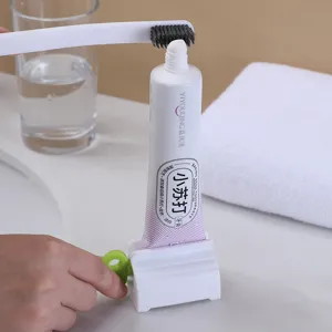 Automatischer Zahnpastaspender Plastik faules Badezimmer Werkzeug für den Heimgebrauch