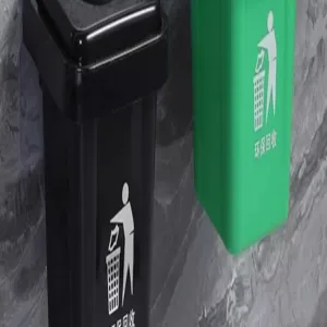 Pattumiera a parete con coperchio, design creativo nero e verde per bagno e uso domestico.