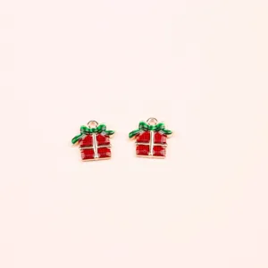 Christmas gift alloy charms, red and green enamel pendants for DIY bracelets and necklaces.