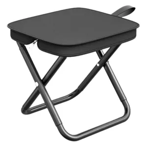 Tragbarer Klapphocker für Outdoor Camping, leichter Angelstuhl mit praktischem Tragegriff.