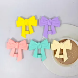 Grazioso copricanna in silicone con fiocco cappuccio antipolvere per cannucce da 10mm