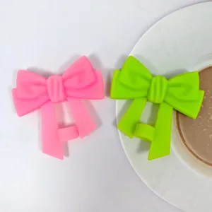 Copertura per cannuccia in silicone con fiocco tappo antipolvere per cannucce 10mm.