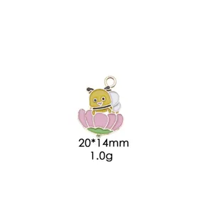 Cute cartoon bee enamel alloy charm pendant for DIY keychain and bag decoration accessory