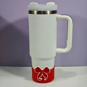Housse de protection en silicone pour gobelet Stanley avec joli nœud rouge accessoire