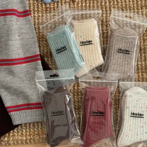 IOULOR thick wool cashmere speckle mid-tube socks detail, cozy winter warm cozy design.