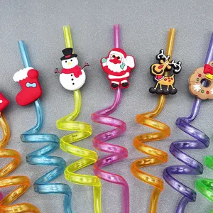 Pajitas coloridas para fiesta de Navidad con bonitos dijes de PVC de Papá Noel y muñeco de nieve.