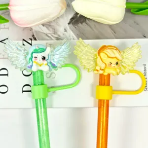 Cute cartoon wings straw dust cover, creative silicone straw cap set for daily drinks.