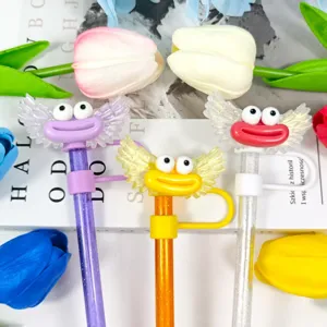 Funny duck lips straw cover detail, cute acrylic wings straw topper for daily use