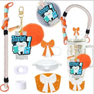 Set di copripaglia in silicone con cinturino per stivaletto e portachiavi per Stanley