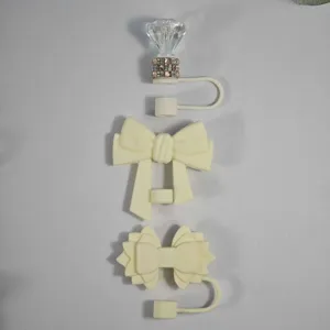 Food-grade silicone straw covers with cute bow and diamond toppers, dust plugs for tumblers.