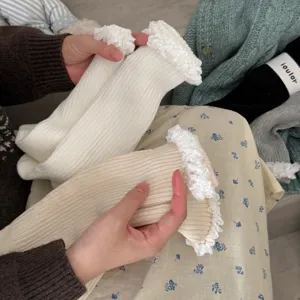 Chaussettes épaisses en tricot à volants pour femmes, chaussettes d'hiver chaudes.