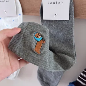 IOULOR cute dachshund embroidered detail socks, soft combed cotton cozy winter mid-tube style.