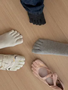 Set de calcetines de cinco dedos y zapatos, material transpirable para yoga, pilates y ejercicio.