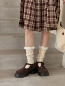 Chaussettes bouffantes à volants femme hiver thermiques rayures verticales epaisses detail