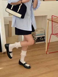 Japanese sweet lace ruffle mid tube socks, breathable summer thin stack socks detail.