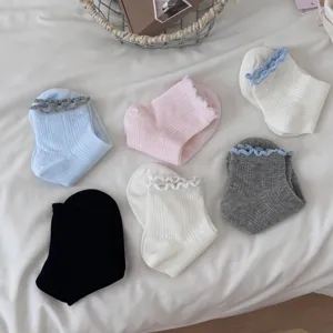 Süße Rüschen Kurzsocken für Damen Mehrfarbig Atmungsaktive Freizeitsocken Socken Set