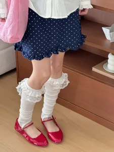 Summer lace solid color stirrup pile socks for women, sweet style comfortable mid-tube socks.