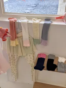 Korean style color-blocked lettuce edge leg warmers and socks set, soft spring wear.