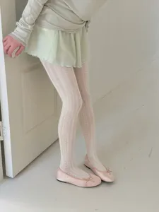 Leuke witte patroon panty voor vrouwen zoete stijl, dunne zomer beenmode slanke basiskleding