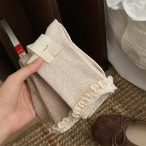 Chaussettes mi-hautes en dentelle douce pour femmes, tricot respirant, joli style de ballet.