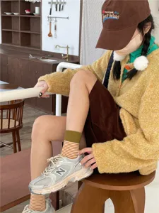 Women casual mid-tube socks retro contrast color striped knit hosiery autumn winter