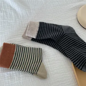 Women striped mid-tube socks with contrast color cuffs, cozy casual cotton socks for autumn winter.